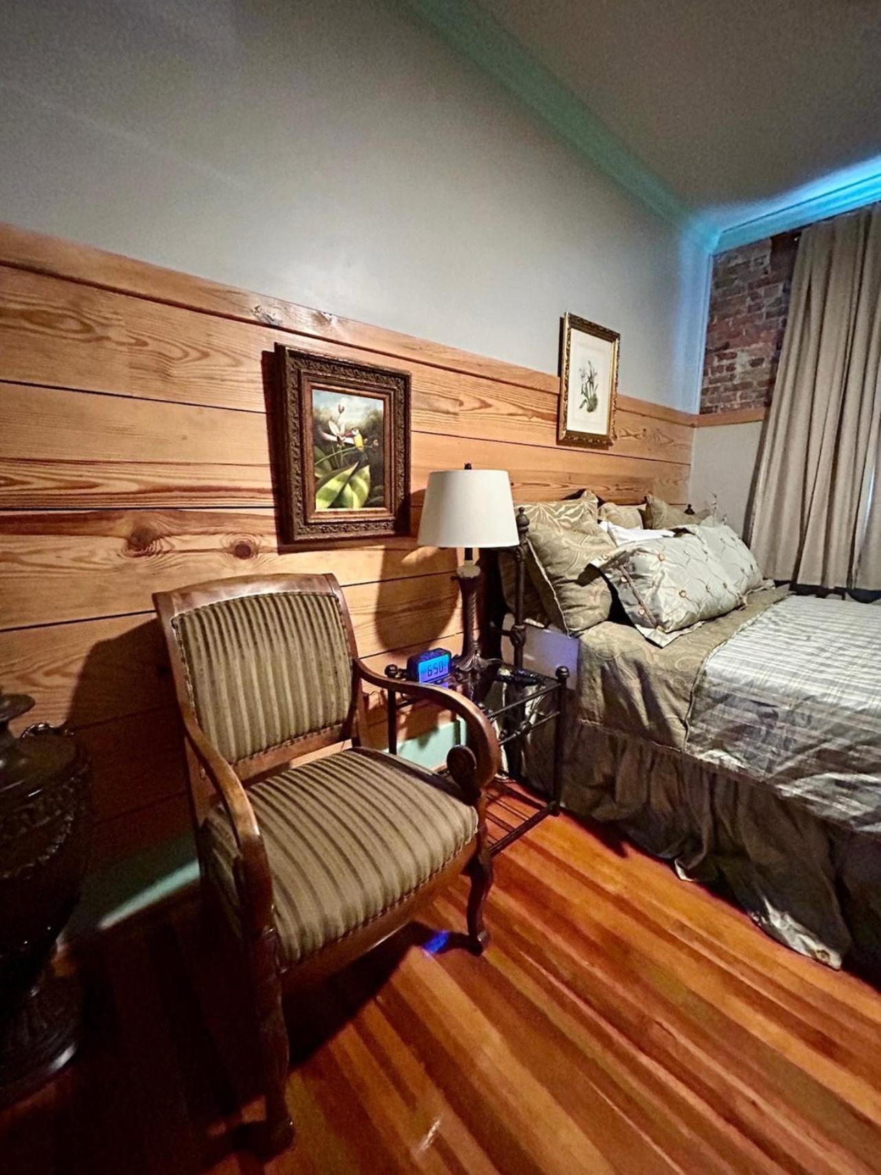 Chipley'S Squareview Inn Carthage Экстерьер фото