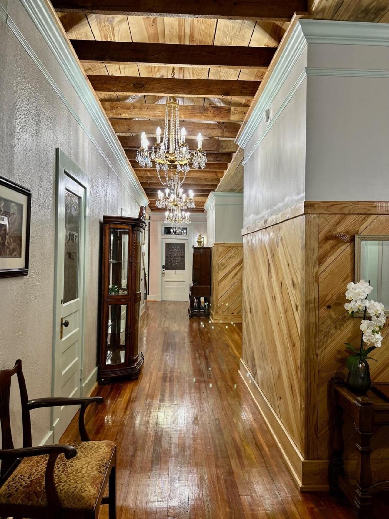 Chipley'S Squareview Inn Carthage Экстерьер фото