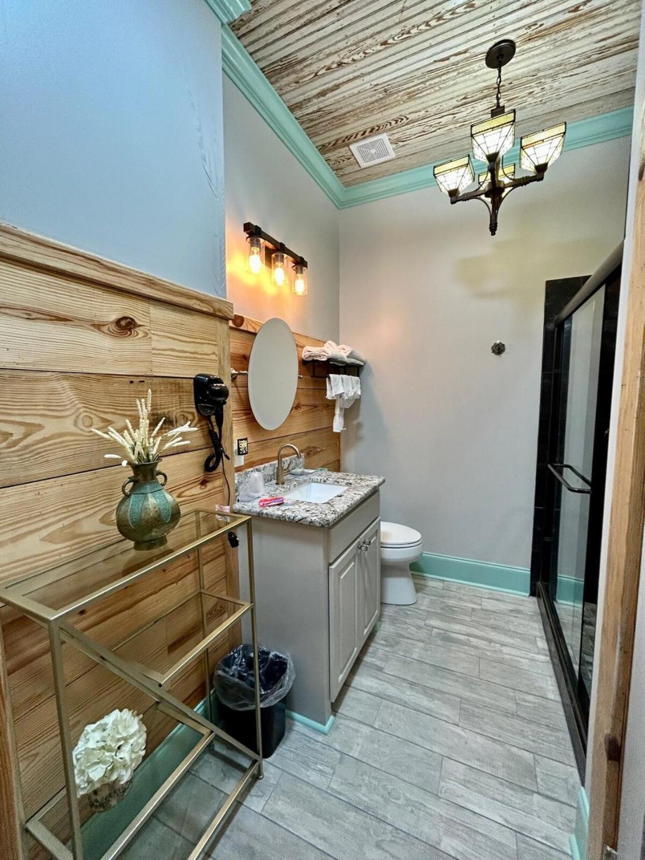 Chipley'S Squareview Inn Carthage Экстерьер фото